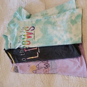 Girls shirt bundle size xs/s (5/6)